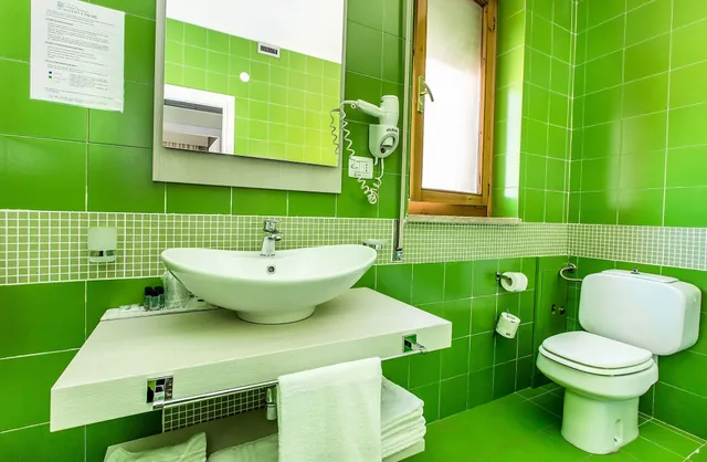 غرفة سوبيريور رباعية بأربعة أسرّة، Hotel Residence Ulivi E Palme 2/5