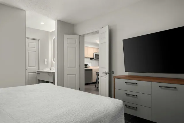 جناح بسرير كينج بغرفة نوم واحدة، Homewood Suites by Hilton Richmond-Chester 1/5