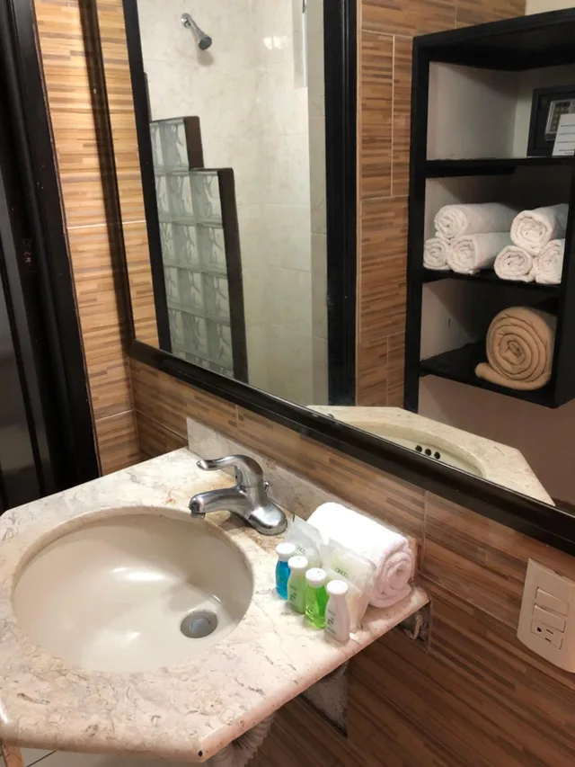جناح جونيور، VF Villa Florencia Hotel 7/7
