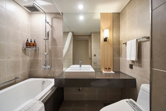 غرفة سوبيريور بسريرين مزدوجين بحوض استحمام، JEJU CENTRAL CITY HOTEL 3/3