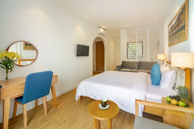 غرفة ثلاثية بسرير كينج وسرير فردي، Lime Villa Hoi An 2/3
