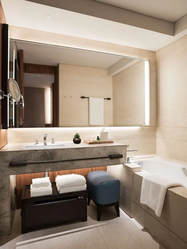 غرفة كلوب بسرير كينج بإطلالة على البحر، Kerry Hotel Hong Kong 8/8