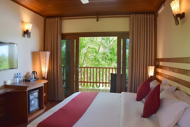 Araamu Holidays and Spa، Male 19/60