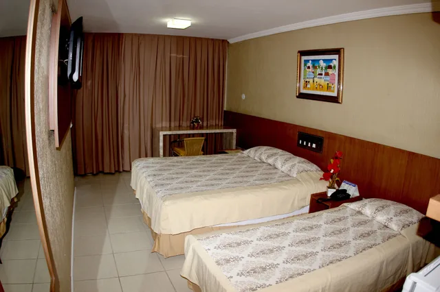 غرفة تنفيذية بسرير مزدوج وسرير فردي، Amuarama Hotel 5/10