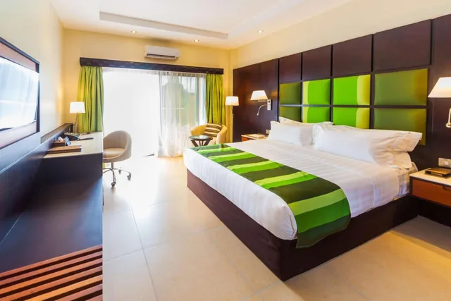 Junior Suite, Best Western Premier Garden Hotel Entebbe 1/8