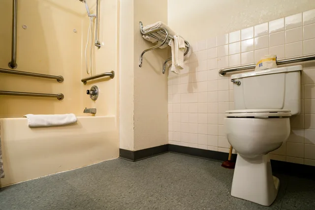 غرفة بسريرين مزدوجين لذوي الإعاقة، OYO Hotel Redwood Falls near Jackpot Casino 8/8