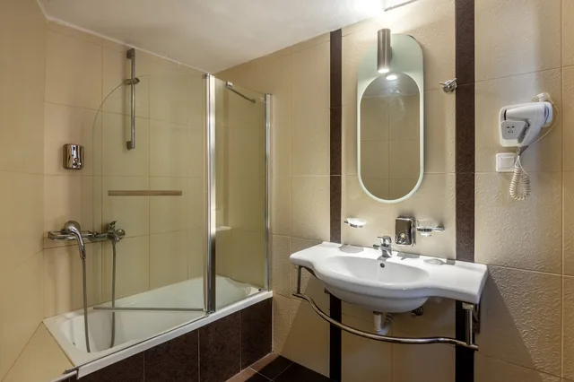 غرفة بسرير مزدوج بإطلالة على الجبل، Toti Boutique Rooms 10/10