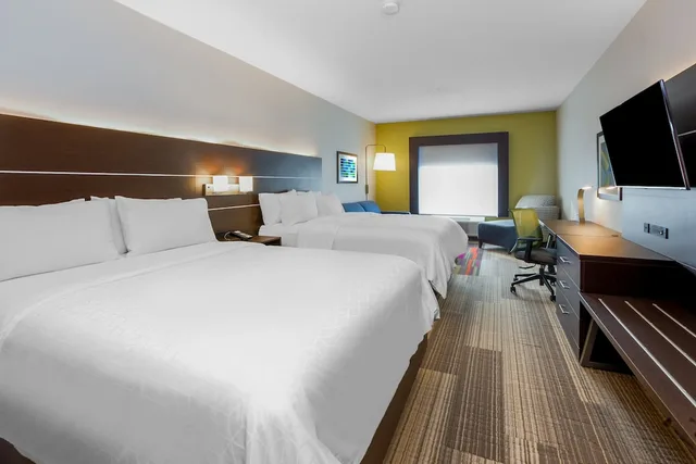Room, Single, Multiple Beds، Holiday Inn Express Hotel Suites Woodhaven 1/1