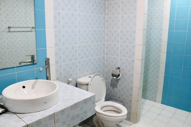 غرفة ثلاثية بسرير كينج وسرير فردي، Bangsaen Villa Hotel 4/4