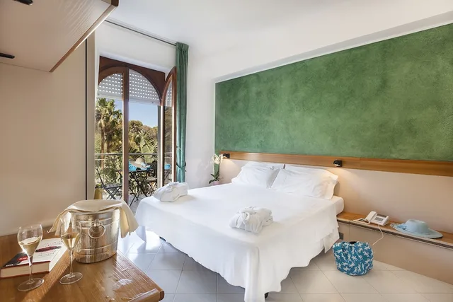غرفة عائلية بسرير كينج وسريرين منفصلين، Orsa Maggiore Hotel 1/1
