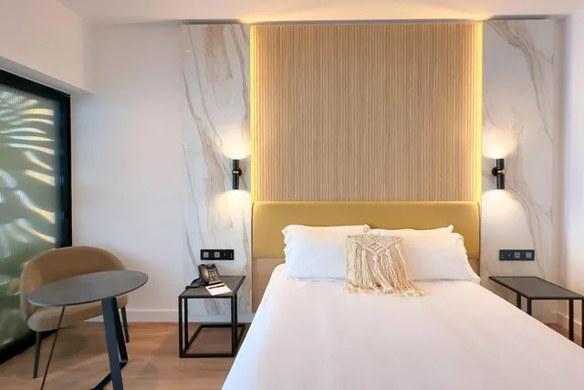 غرفة سوبيريور عائلية بسرير فردي بإطلالة على البحر، Cavo Maris Beach Hotel 6/10