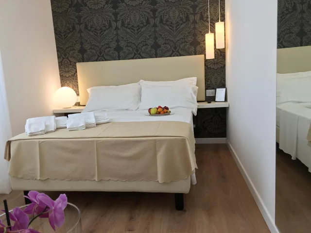 غرفة بسرير كوين، Sanremo Luxury Suites 3/8