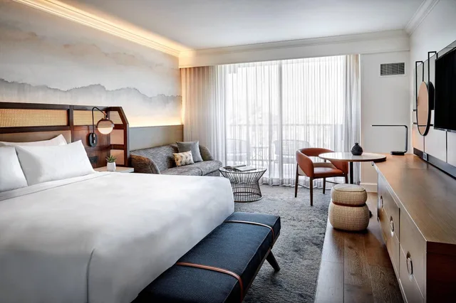 غرفة بسرير كينج بشرفة مع أريكة لذوي الإعاقة، Jw Marriott Desert Springs Resort Spa 1/2
