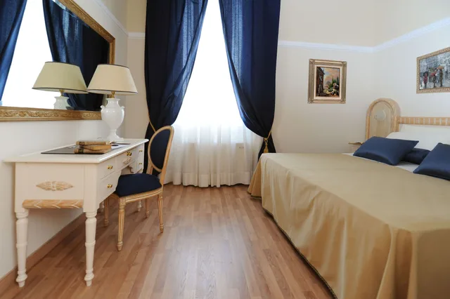 غرفة كلاسيكية بسرير مزدوج أو سريرين منفصلين، Grand Hotel Vittoria 3/4