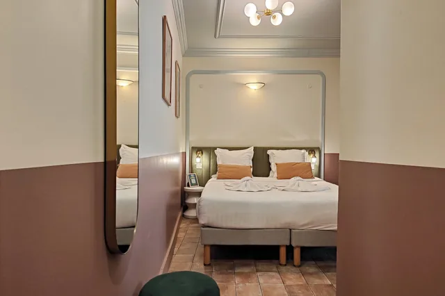 Superior, Studio, Side Courtyard View، Hôtel Au Picardy 9/10