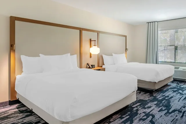غرفة بسريرين كوين مع أريكة، Fairfield Inn & Suites North Conway 4/7