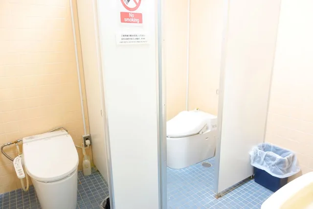 غرفة اقتصادية بسرير مزدوج وسرير فردي بغرفة نوم واحدة بحمام خاص، Shinjuku Sky Capsule - Hostel 6/10