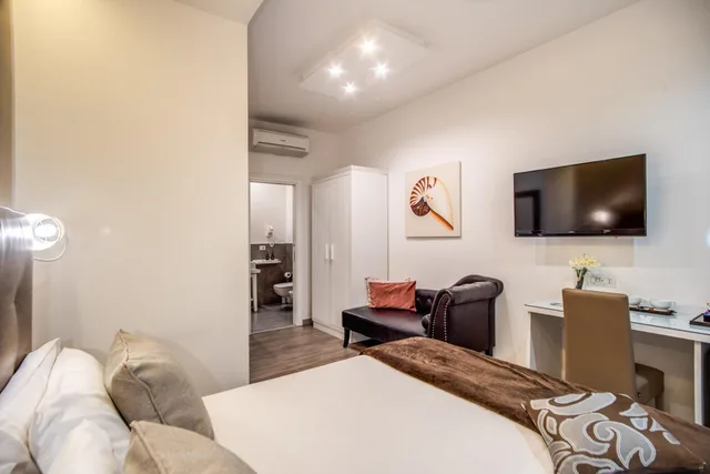 غرفة كلاسيكية بسرير كوين، Sorrento City Hotel 3/8