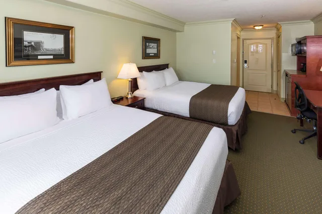 غرفة بسريرين كوين للمدخنين، Quality Inn & Suites Whitecourt 1/4