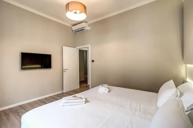 شقة فاخرة بسرير كينج وسرير كوين مع أريكة، Suite Santa Tecla 5/8