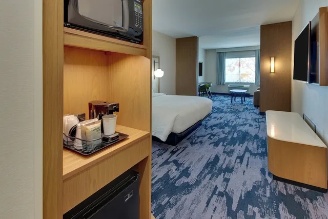 جناح بسرير كينج مع أريكة، Fairfield Inn And Suites Houston Brookhollow 2/2