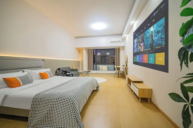 Design, Futon Bed, King Bed، Private-Enjoyed Home ApartHotel - R&amp;F Stanley Apartment 6/10