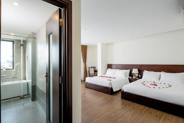 Family, Haka Hotel & Apartment 1/4