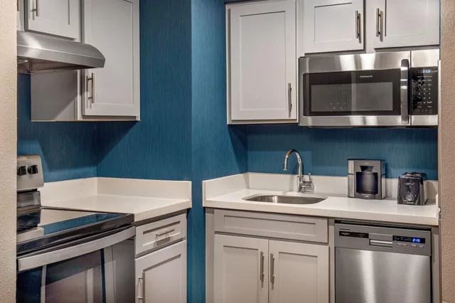 جناح بسرير كينج بغرفة نوم واحدة، Residence Inn Boston Harbor On Tudor Wharf 7/8