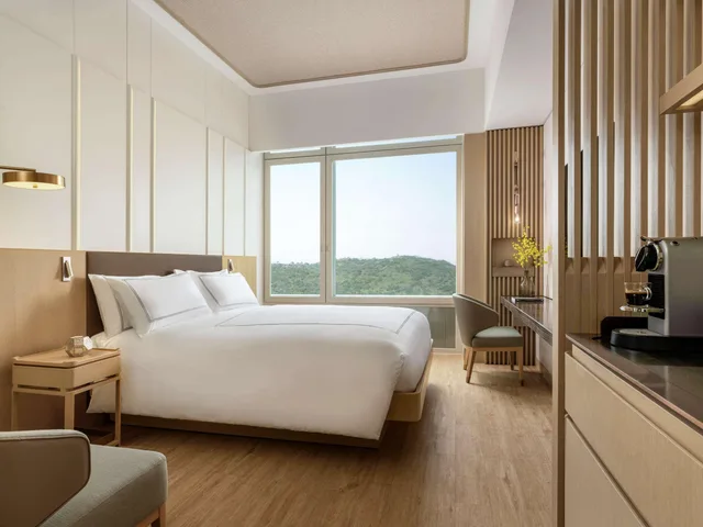 غرفة تنفيذية بسرير كوين، The Silveri Hotel Hong Kong - MGallery Collection 1/4