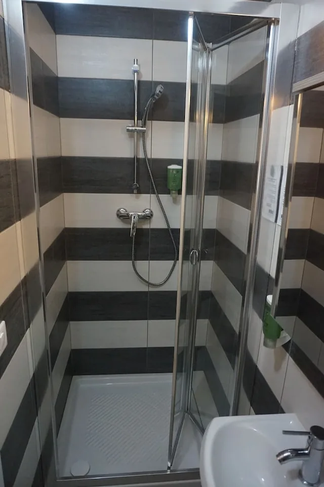 غرفة سوبيريور بسرير مزدوج، Comfort Hotel Alba Rouen 8/8