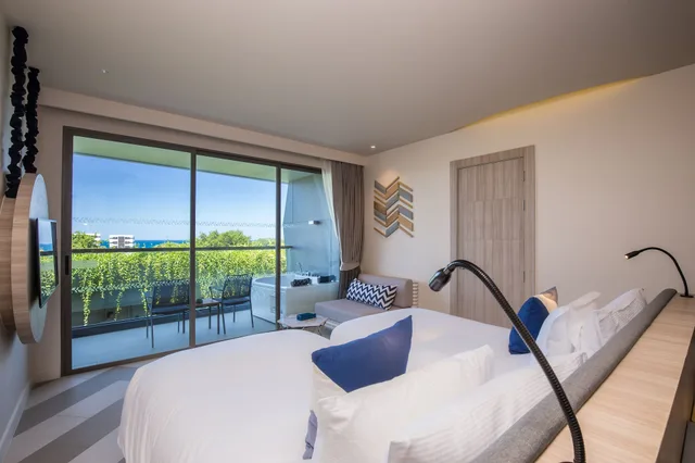 غرفة سوبيريور بإطلالة على البحر بإطلالة جزئية على البحر، The SIS Kata Resort - Adults Only 5/10