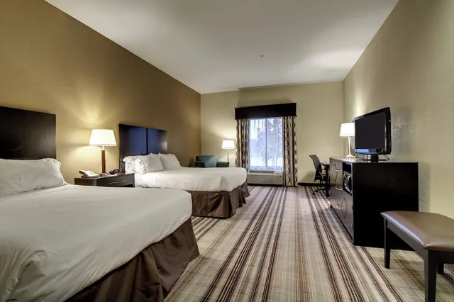 غرفة قياسية بسريرين كوين، Holiday Inn Express Hotel Suites Natchez South 4/7