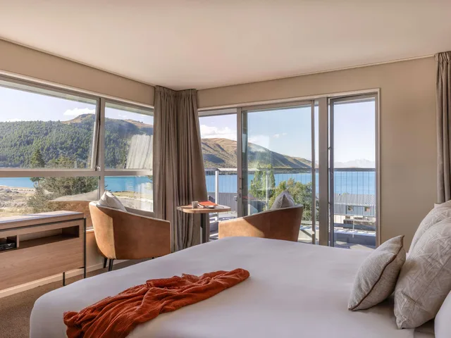فيلا بإطلالة على البحيرة بـ3 غرف نوم، Peppers Bluewater Resort Lake Tekapo 1/3