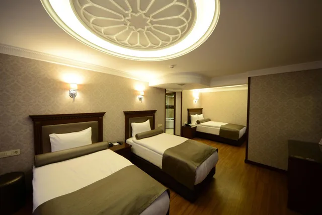Room, Triple, Grand Bazaar Hotel 5/10