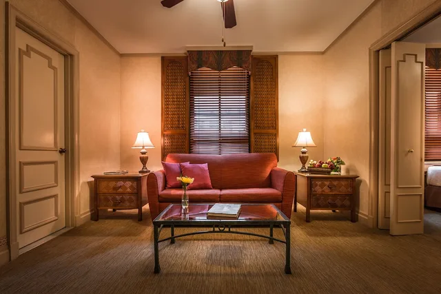 جناح مزدوج مزدوج، Casablanca Hotel 3/5