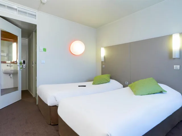 Next Generation, Twin Beds، CAMPANILE MORANGIS - ORLY 1/2