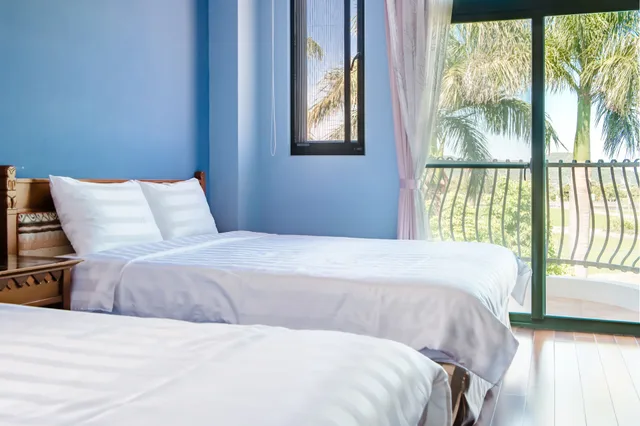 غرفة رباعية بسريرين مزدوجين بشرفة، Summer Garden Bed And Breakfast 5/7