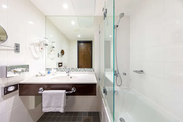 غرفة سوبيريور بسريرين منفصلين، Radisson Blu Hotel Lietuva 7/7