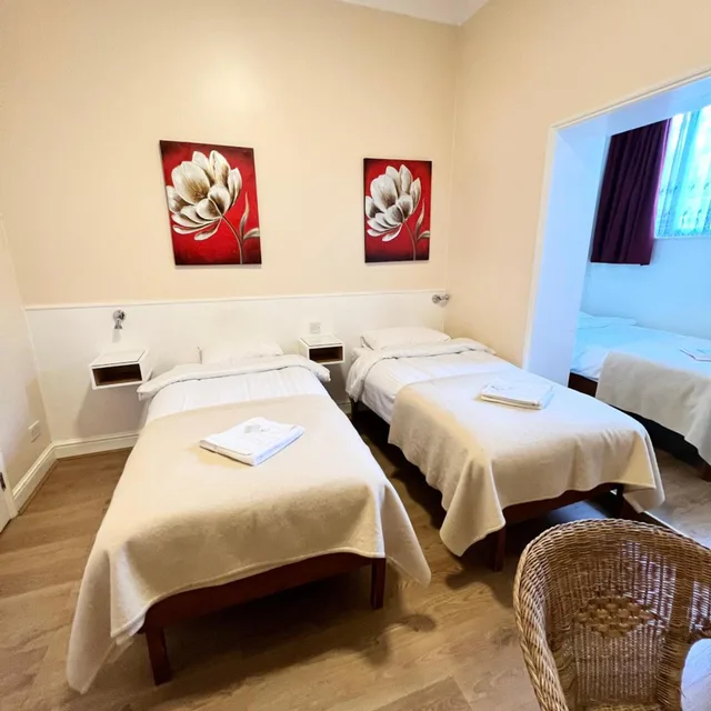 غرفة ثلاثية بحمام خاص، Melbourne House 5/10