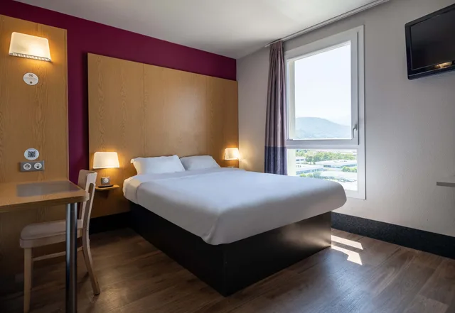 غرفة قياسية بسرير مزدوج، B&B Hotel Grenoble Centre Alpexpo 3/6