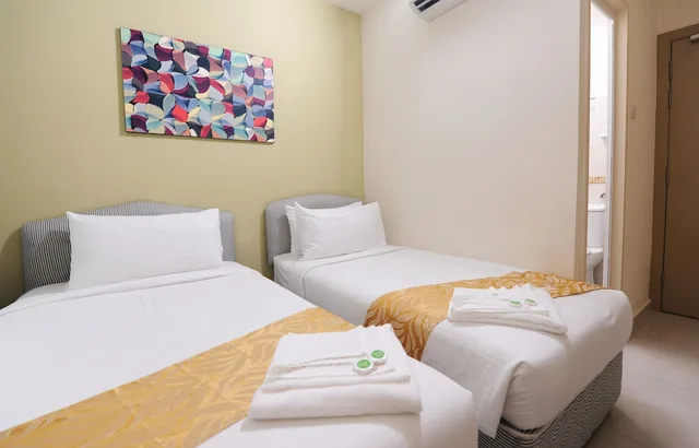 Premier, Twin Beds, No Window، D'or Hotel 4/7