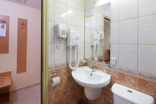 غرفة قياسية مفردة بسرير مزدوج، Diamond Hotel 3/4