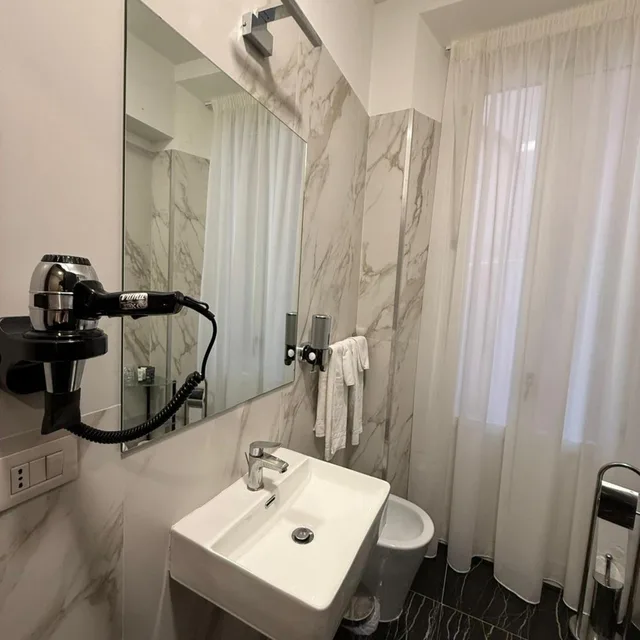 غرفة بسرير مزدوج، Relais Fontana di Trevi 7/7
