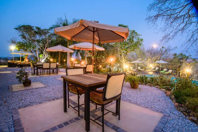 Abangane Guest Lodge، Hlanganani 43/58