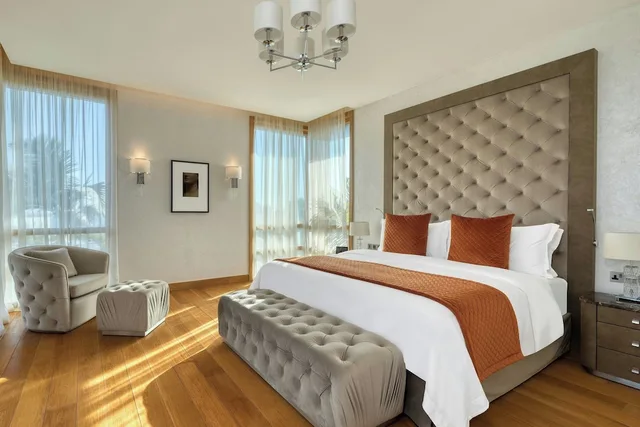 فيلا بسرير مزدوج بإطلالة على الحديقة بشرفة بغرفة نوم واحدة، Parklane a Luxury Collection Resort and Spa Limassol 1/5