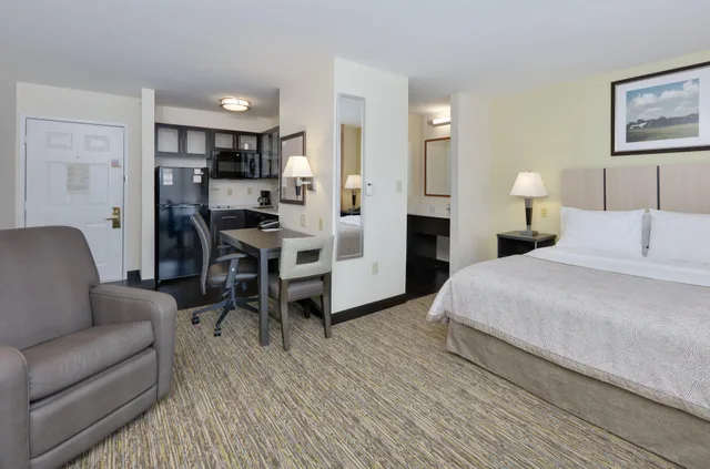 جناح بسرير كوين بغرفة نوم واحدة لذوي الإعاقة، Candlewood Suites Dallas Market Cntr-Love Field 1/3