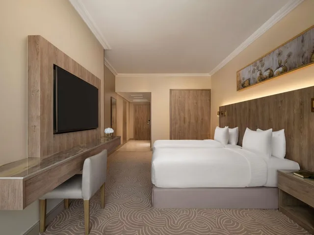 Superior, Twin Beds, Partial Haram View، موڤنبيك برج هاجر مكة(Movenpick Hotel & Residence Hajar Tower Makkah) 2/8