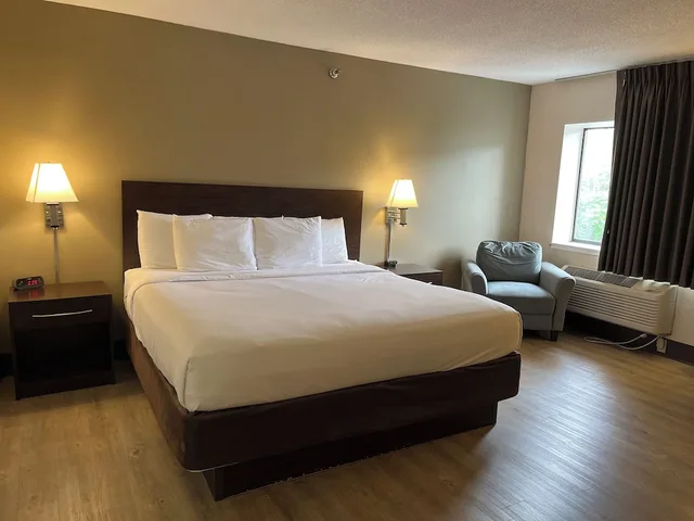 غرفة قياسية بسرير كينج، Quality Inn Wilkes-Barre near Arena 5/9