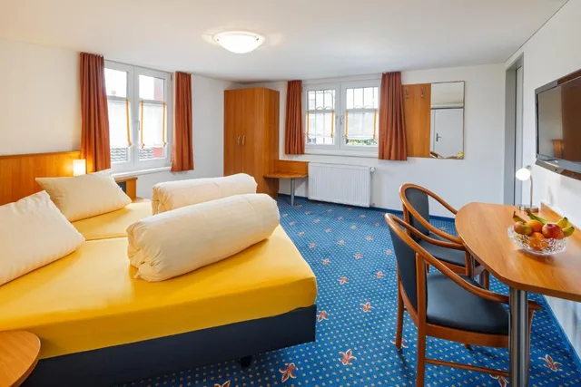 Room, Double Bed, Village View، Historische Residenz Lindeneck 3/5