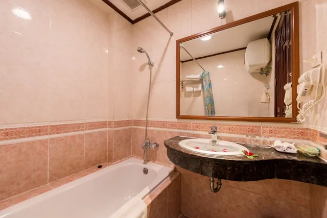 غرفة عائلية ثلاثية بسرير مزدوج وسرير فردي بإطلالة على المدينة بغرفة نوم واحدة، Prince Ii Hotel 5/5
